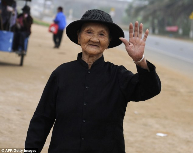 Thêm vào đó, nhờ chất liệu đất có hàm lượng selen cao - nguyên tố dinh dưỡng cần thiết cho sức khỏe nên cây trồng của Chengmai cũng tươi, ngon và tốt hơn.