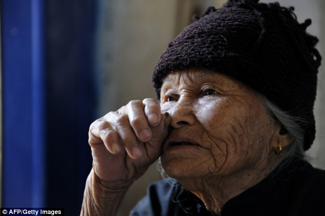 Cụ cho biết cuộc đời cụ đã chứng kiến nhiều nấc thăng trầm của lịch sử.