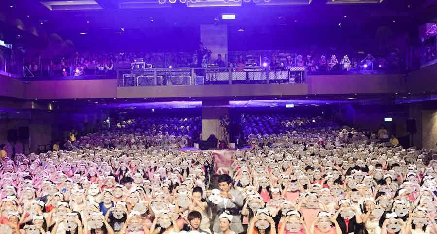 Tổng cộng có 1.213 người tham gia.