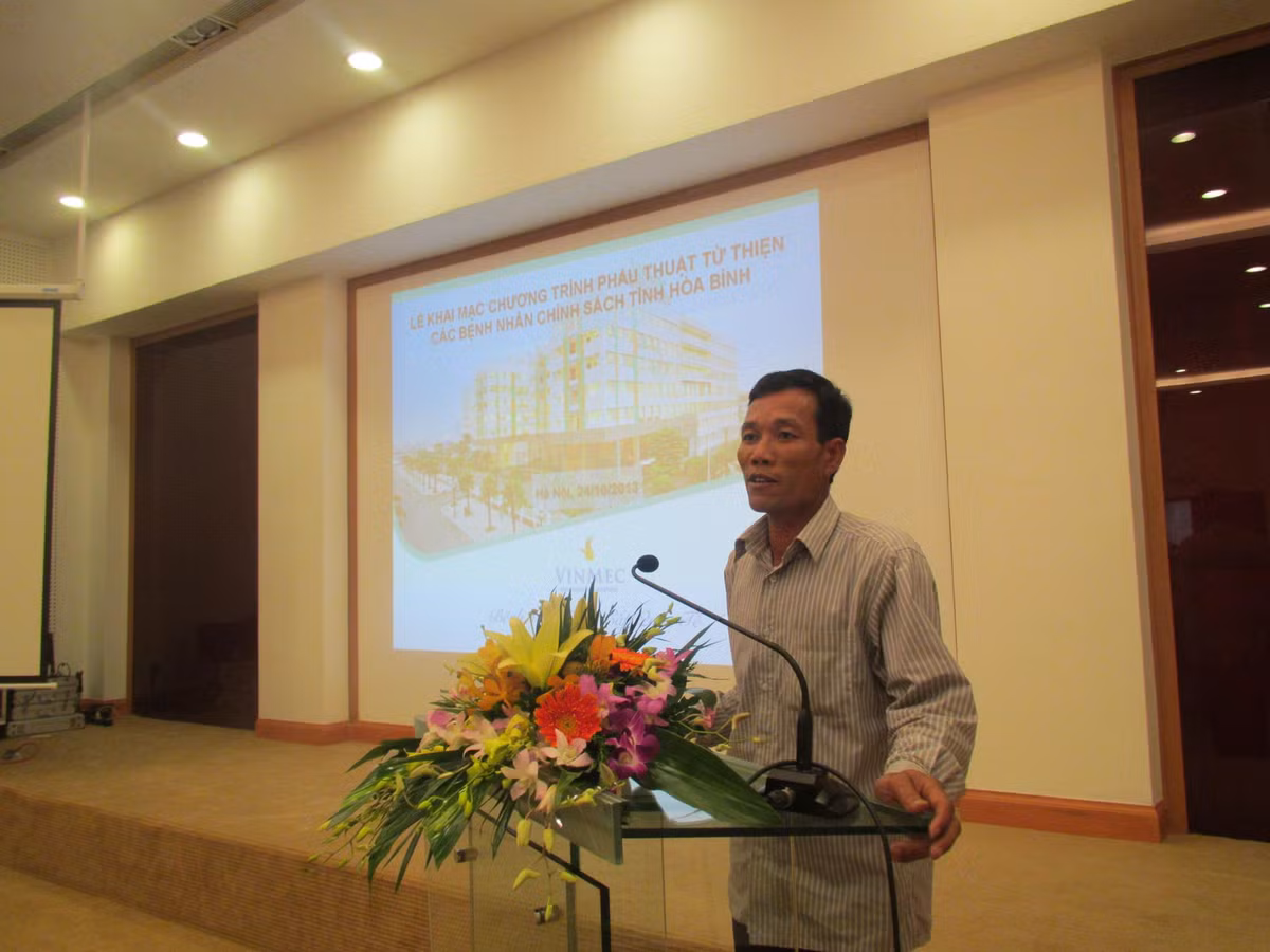 Đại diện cho các bệnh nhân phát biểu