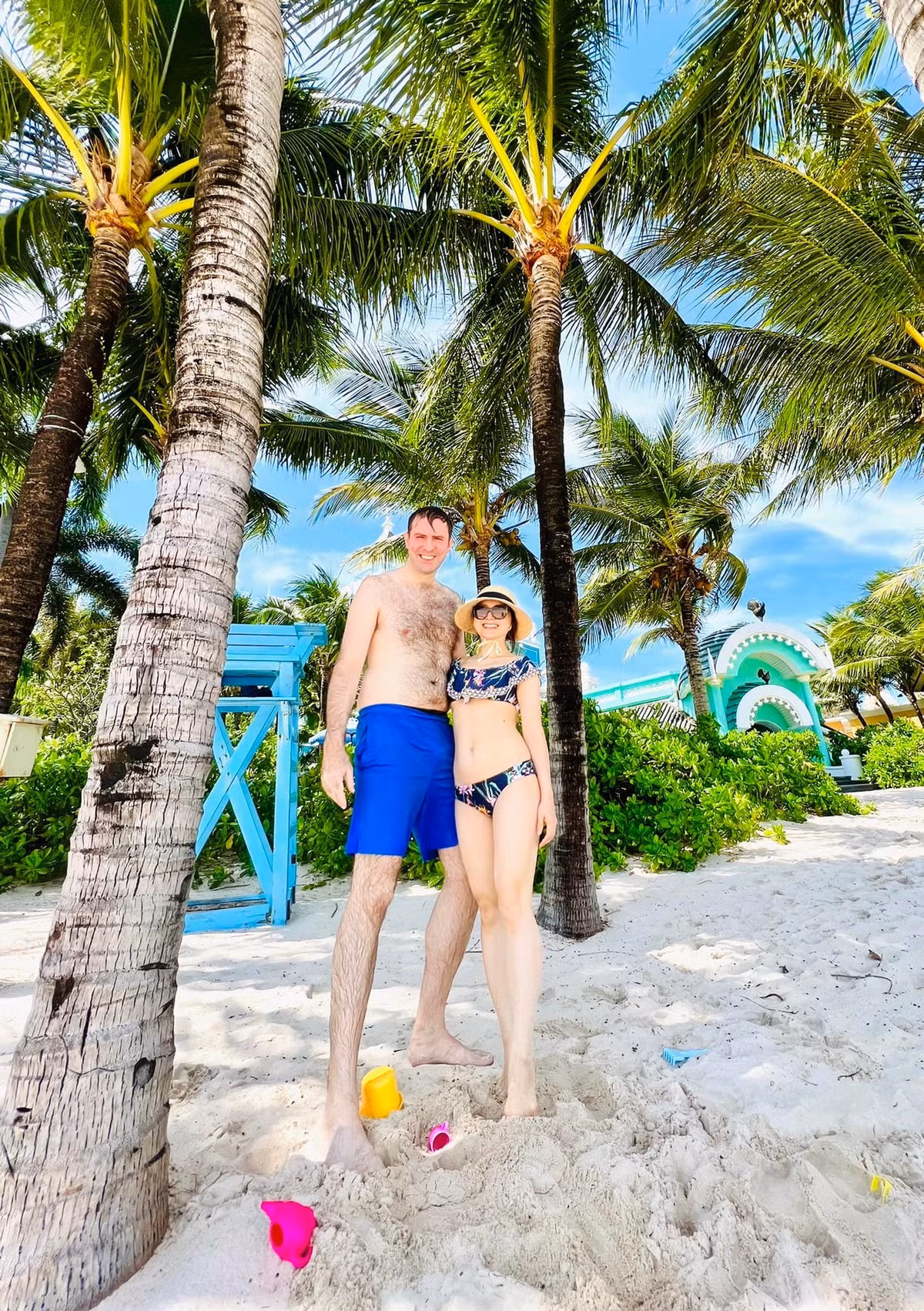 Cuoc song cua 2 dien vien 'lun nhat showbiz' voi chong Tay cao 2m-Hinh-2