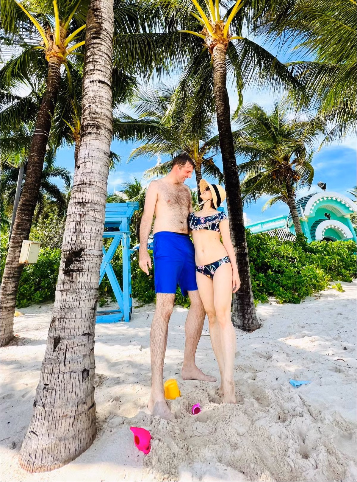 Cuoc song cua 2 dien vien 'lun nhat showbiz' voi chong Tay cao 2m-Hinh-3