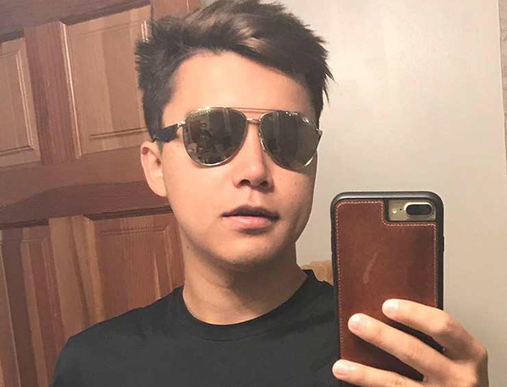 Năm 2015, Lory tròn 21 tuổi và chính thức nhận lại số tiền khổng lồ ấy.