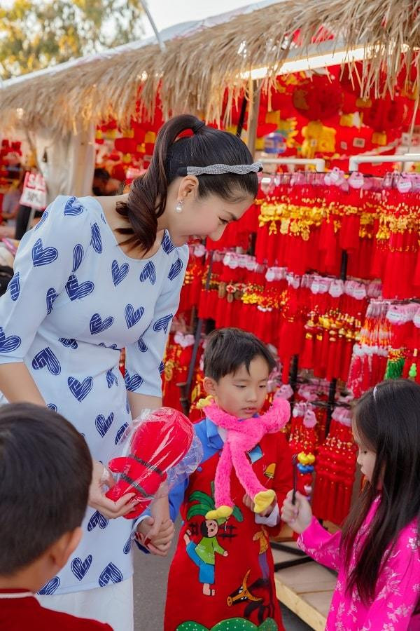 Tet xa que cua Hong Nhung, Duc Tien, Ngoc Quyen-Hinh-15