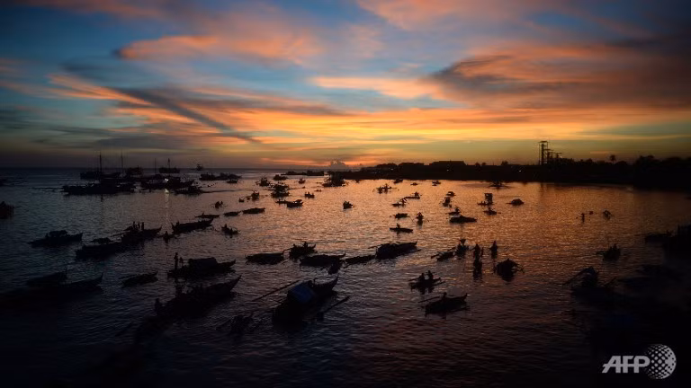 Nhiều ngư dân Philippines ở Zamboanga mưu sinh trên những chiếc thuyền gỗ nhỏ.