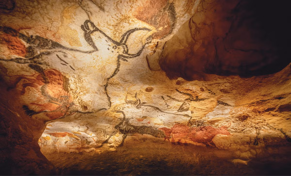 Các hình vẽ này được coi là kiệt tác của thời kì hậu đồ đá cũ. Nội dung của chúng chủ yếu là các loài động vật lớn, gồm ngựa, bò và nai. Ảnh: The Past.