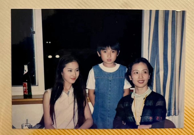 Hinh voi “visual” cuc pham cua Luu Diec Phi nam 16 tuoi