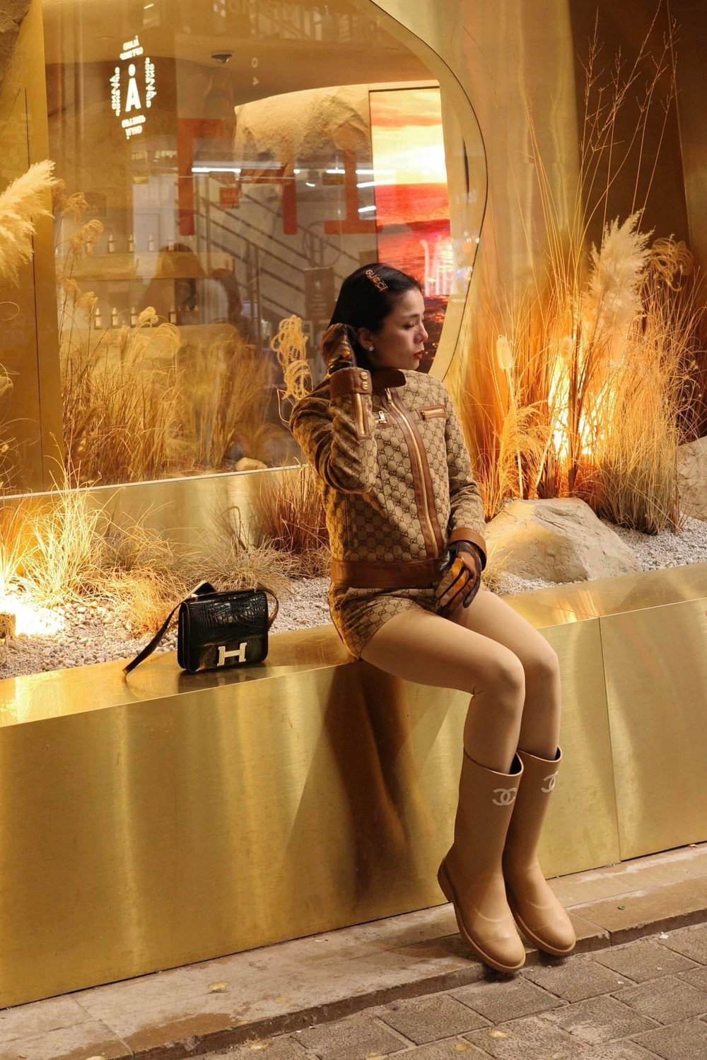 Chi dep Le Quyen: No luc “hoi teen” o tuoi U50?-Hinh-2