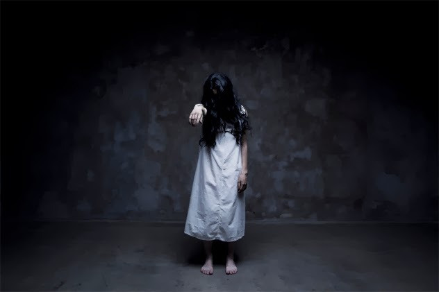 Phi Tai Hong là hồn ma của một người chết đột ngột và đau đớn, không thể siêu thoát. Nó được coi là một loại ma đáng sợ nhất, thường ám các ngôi nhà và rất khó để trừ bỏ.