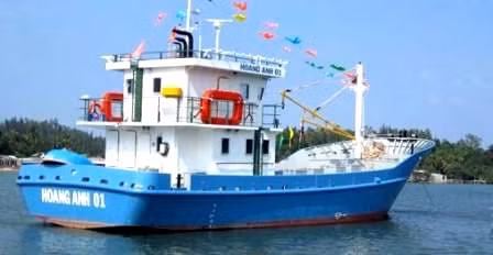 Mẫu tàu đánh cá lưới vây Hoàng Anh do Tổng Công ty Công nghiệp Đóng tàu Việt Nam đóng tại Quảng Ngãi.