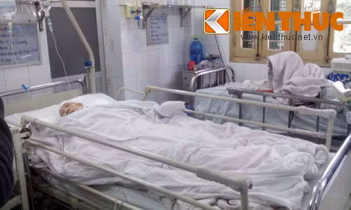 Chị Lê Thị Huệ (vợ của hung thủ) hiện đã qua cơn nguy kịch.