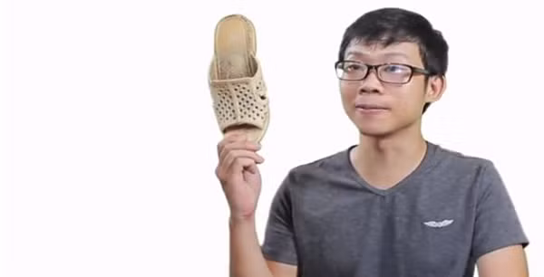 Cái nhìn mới mẻ, hài hước về iPhone 5S và iPhone 5C được hiện trong một đoạn clip để "châm biếm" về 2 sản phẩm mới này khiến người xem có được một trận cười sảng khoái.