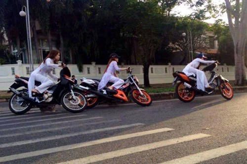 "Đẳng cấp" của nữ sinh.