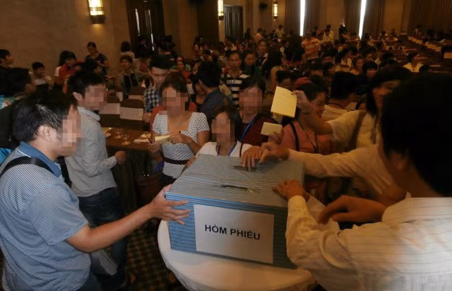 Theo bà Khuất Thị Hải Oanh - Chủ nhiệm Diễn đàn VCSPA, diễn đàn do Viện Nghiên cứu Phát triển Xã hội (ISDS) và Mạng lưới Vì Ngày mai tươi sáng (BFN+) sáng lập vào năm 2007. Lúc đầu, do kinh phí khó khăn, các nhóm tự lực hoạt động khá bị động và đơn lẻ. Qua một thời gian mang phong trào ra cộng đồng đã nhận được sự đồng thuận cao của xã hội, diễn đàn ngày càng thu hút nhiều người sử dụng ma túy, hành nghề mại dâm… tham gia. Đặc biệt, đã tranh thủ được nhiều nguồn tài trợ của các tổ chức trong và ngoài nước.