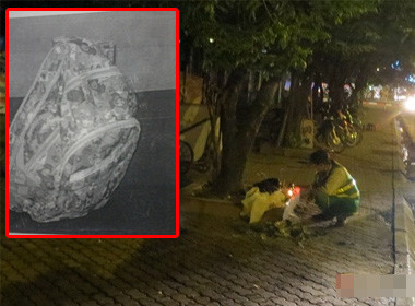 Bác sĩ Bùi Văn Hoàng - Phó phòng Kế hoạch Tổng hợp Bệnh viện Từ Dũ kể lại:“Khi chúng tôi mở ba lô ra thì phát hiện trẻ được cột trong túi ni lông kín mít, bên trong còn quấn thêm hai lớp áo và trong tình trạng tím tái. Dù cháu bé được hồi sức và điều trị tích cực nhưng cháu bé đã tử vong vì suy hô hấp nặng. Dù cháu bé được hồi sức và điều trị tích cực nhưng cháu bé đã tử vong vì suy hô hấp nặng”. Ảnh: Xã hội.