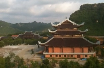 Nhiều người có thể thấy rõ được những đường nét cổ kính, trên các công trình kiến trúc khi đến thắm nơi đây.