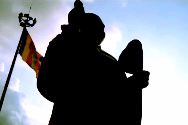 Bức tượng tạo hình Phật bằng đồng, nặng 80 tấn, an vị trên ngọn đồi của chùa Bái Đính.