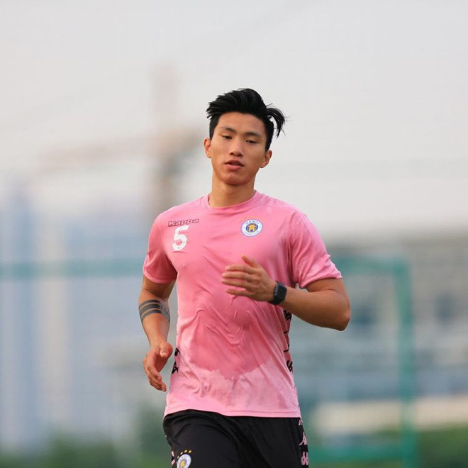 Doan Van Hau xam nam sinh cua cha me len canh tay-Hinh-2