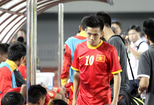 Tán Tài bỏ DT Viet Nam vói lý do bi bac dai-Hinh-3