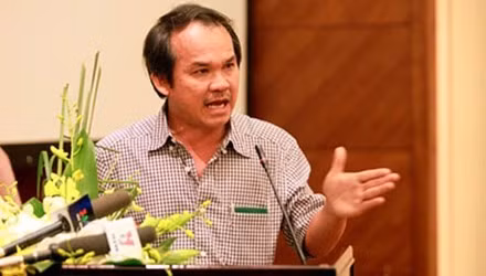 Bầu Đức nhận định rằng dư luận, khán giả có quyền được nghi ngờ, đặt câu hỏi, nhưng những người làm lãnh đạo, những người trong cuộc thì nên thận trọng và cân nhắc trước khi đưa ra các quyết định.