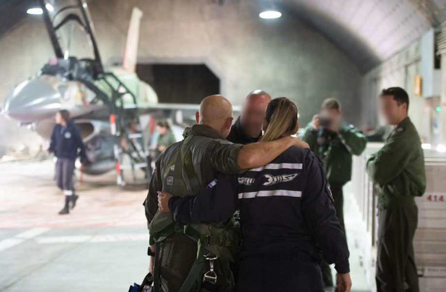 Vào rạng sáng 25/10, các máy bay chiến đấu của Không quân Israel (IAF) đã tiến hành cuộc tấn công lớn nhằm vào hàng loạt mục tiêu quân sự bên trong lãnh thổ Iran. Theo Al-Hura.