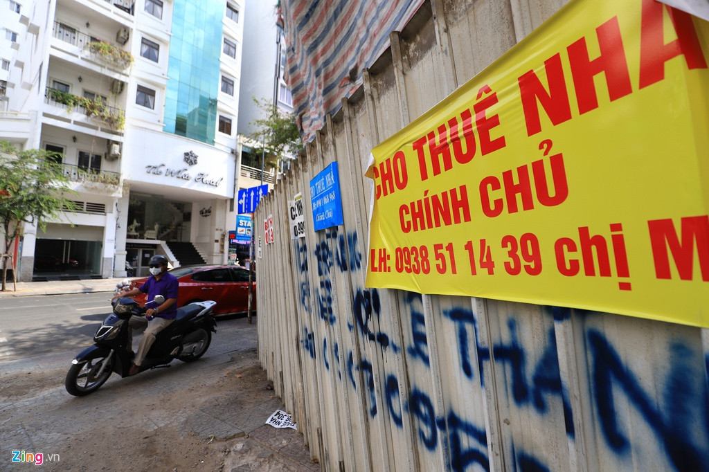 Trên đường Lý Tự Trọng, các mặt bằng có giá dao động từ 5.800 USD đến hơn 7.000 USD.