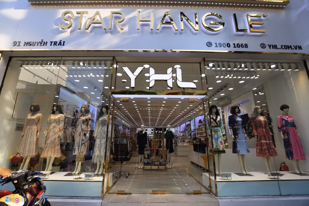 Mặc dù một số chủ thuê đã có dấu hiệu hạ nhẹ giá mặt bằng, song với tình hình kinh doanh ế ẩm, họ đánh giá ít có khả năng có khách thuê mới, trong khi khách thuê cũ vẫn đang chật vật với bài toán kinh doanh của mình.