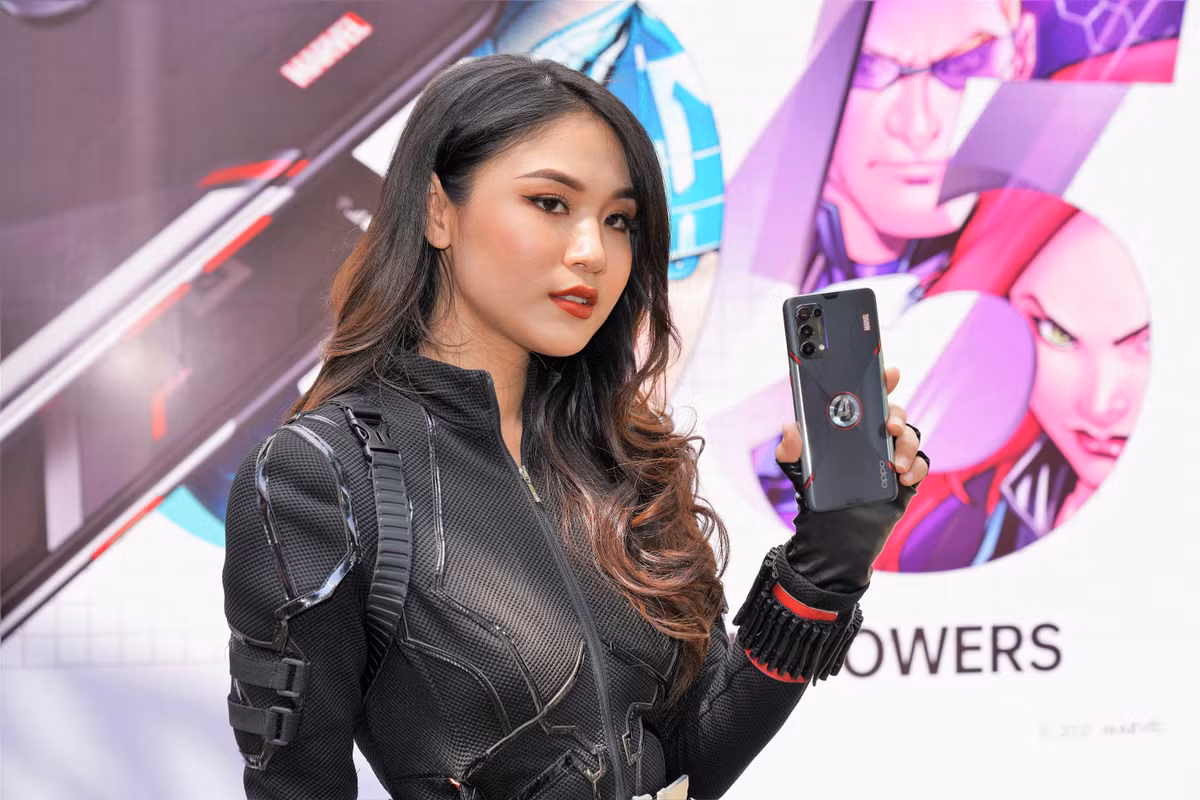  Reno 5 Marvel Edition ra mắt tại Việt Nam vào ngày 29/3, mở bán từ ngày 3/4, giá 9,7 triệu đồng. Thiết kế của máy được lấy cảm hứng từ trang phục lượng tử của các siêu anh hùng mặc trong phim Avengers: Endgame. Ở giữa mặt lưng có biểu tượng chữ A đặt trên nền chiếc khiên Captain America.