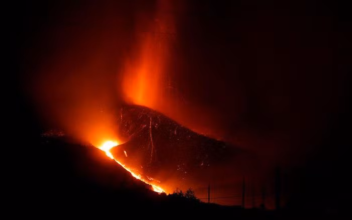 Cumbre Vieja là một trong những núi lửa hoạt động mạnh nhất trên đảo La Palma và lần phun trào cuối cùng của nó là vào năm 1971.
