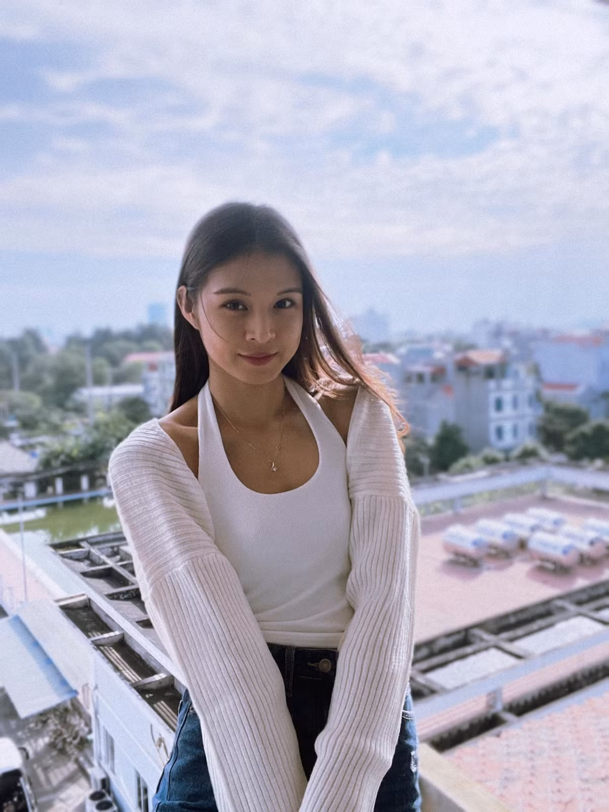 Nhưng sau khi lên đội 1, Ngọc không thành công trong vệc tìm suất đấu chính. Đến đầu năm 2019, Chu Thị Ngọc quyết định đi theo HLV Phạm Văn Long gia nhập CLB Kinh Bắc Bắc Ninh.