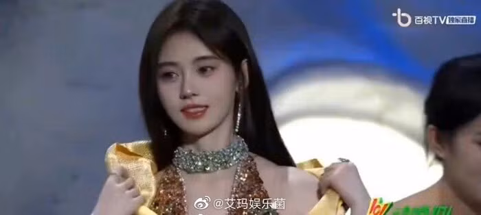 Anh chua qua chinh sua cua Cuc Tinh Y: Dep kinh diem-Hinh-4