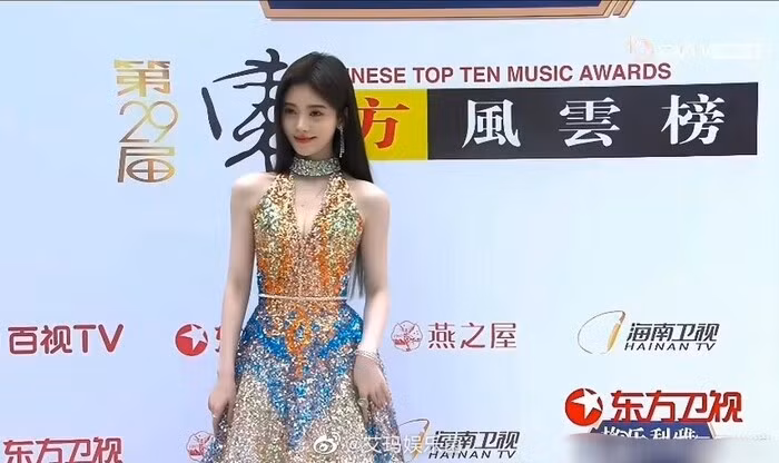 Anh chua qua chinh sua cua Cuc Tinh Y: Dep kinh diem-Hinh-6