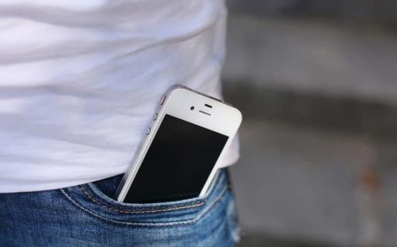 10 noi ban khong bao gio nen dat dien thoai di dong cua minh