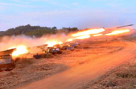 Pháo binh Triều Tiên khai hỏa.