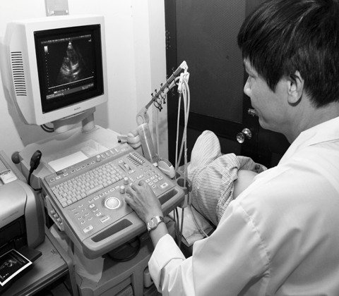 viem gan b co nen sinh con