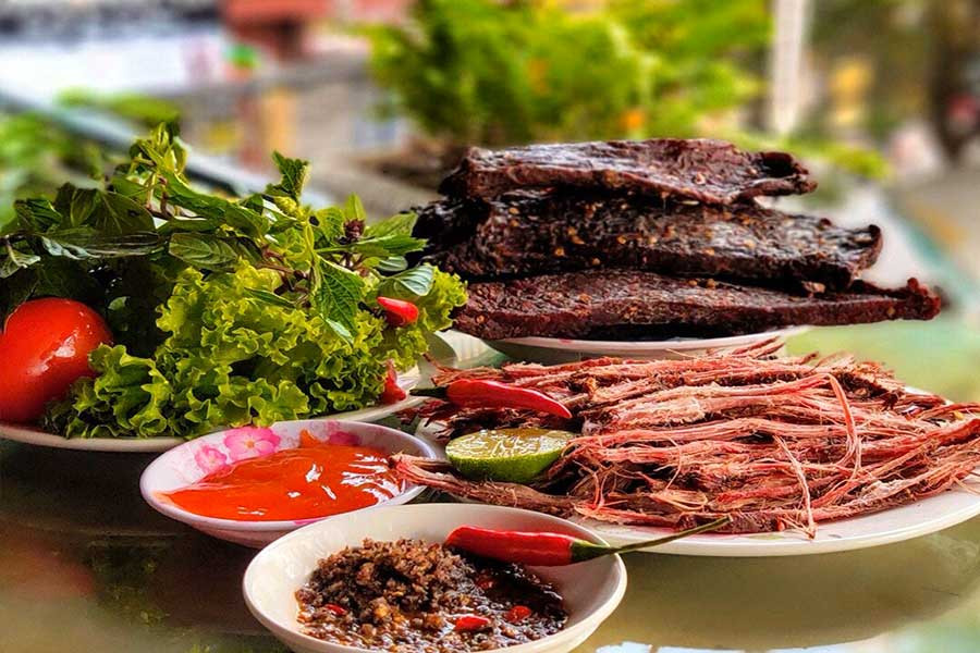 Doi tuong nay khong nen an thit trau, an roi benh tat noi duoi nhau tim den-Hinh-2