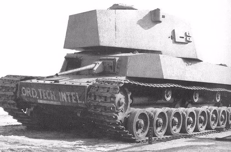 Type 5 Chi-Ri là mẫu tăng hạng trung cuối cùng được phát triển bởi Đế quốc Nhật Bản trong CTTG 2. Thông số kĩ thuật của nó thì thực sự quá ấn tượng, nặng 37 tấn, bọc giáp dày 25-75mm, trang bị pháo chính 75mm nhưng có kế hoạch là sẽ lắp pháo 88mm, vũ khí phụ có pháo chống tăng 37mm cùng 2 súng máy 7,7mm, tốc độ chạy 45 km/h. Đáng tiếc, Type 5 không thể sản xuất vì thiếu nguồn lực cũng như các nhà máy bị bom Mỹ tấn công, chỉ có một mẫu thử nghiệm được chế tạo nhưng không hoàn thiện.