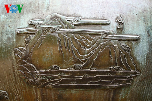 Hồng Sơn (Anh đỉnh): Núi Chim Hồng (còn gọi là Hồng Lĩnh) - dãy núi lớn ở Hà Tĩnh.