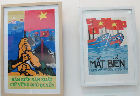 Tác phẩm "Bám biển sản xuất giữ vững chủ quyền" và "Mắt biển".