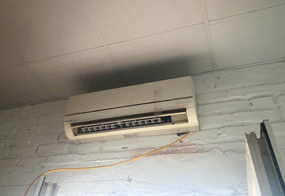 Nhieu hiem nguy trong biet thu bo hoang thanh nha tro gia re-Hinh-8