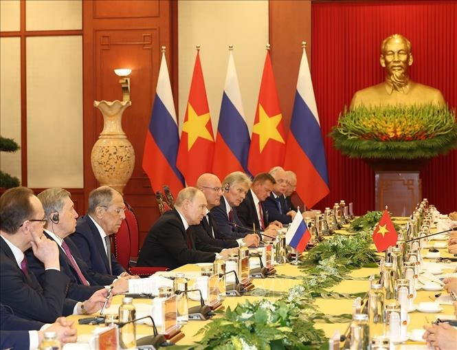 Tong Bi thu Nguyen Phu Trong hoi dam voi Tong thong Nga Putin-Hinh-5