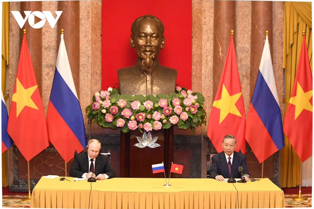 Chủ tịch nước Tô Lâm và Tổng thống Putin thống nhất hàng loạt vấn đề quan trọng Chu tich nuoc To Lam va Tong thong Putin thong nhat hang loat van de quan trong