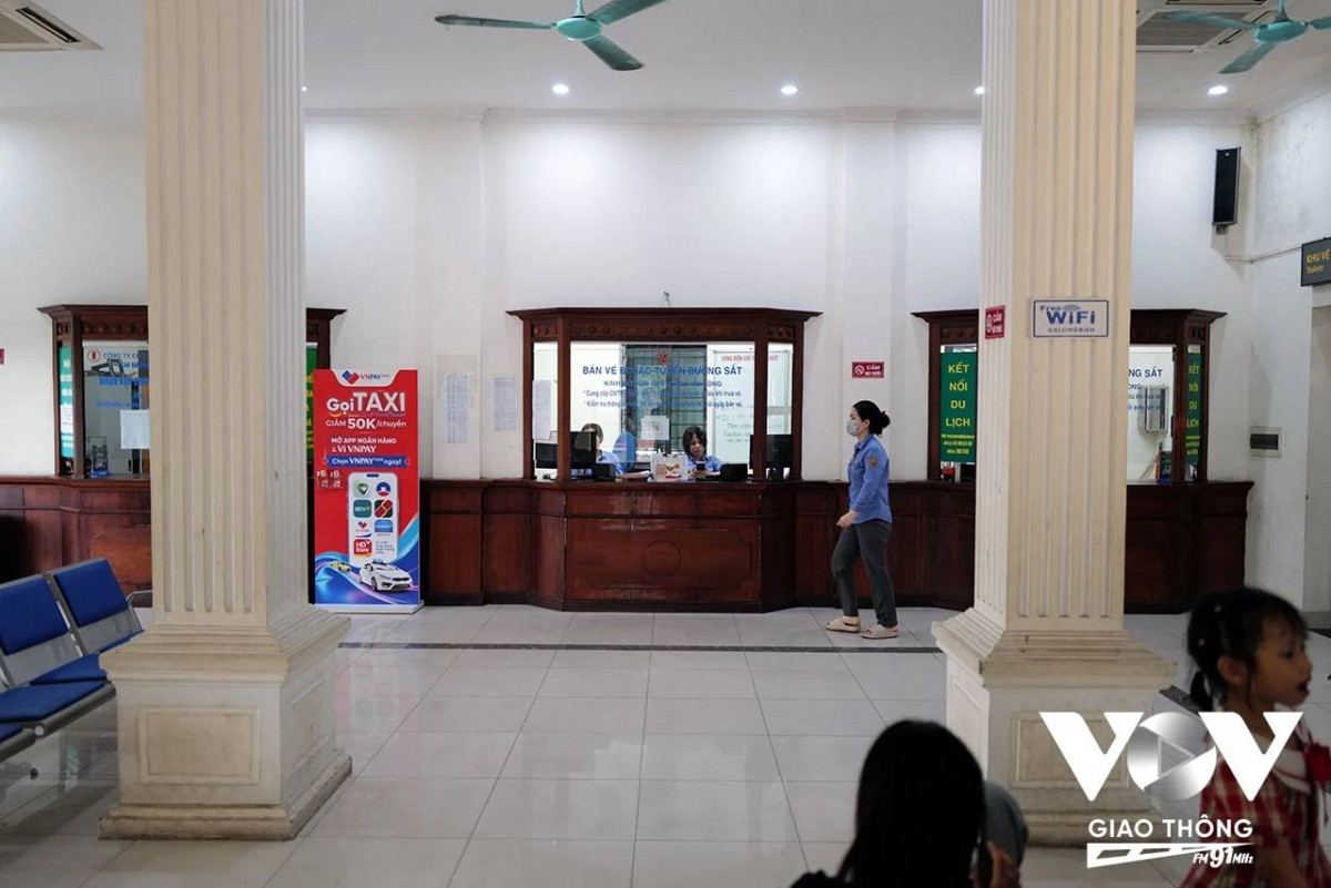 br/> Không gian nhà ga được giữ gìn sạch sẽ, thoáng mát