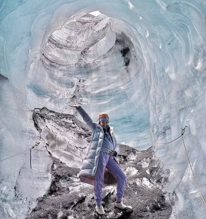 Lý giải về việc bầu bí nhưng vẫn xinh xắn và thon gọn, Tuyết Nhi không ngại giấu giếm mà thẳng thắn tiết lộ là do cơ địa. Dù cô nàng đã ăn rất nhiều, nhưng dường như mọi thứ đều dành hết cho con chứ không cho mẹ. "Mình trộm vía bầu bí rất thoải mái, không ốm nghén cũng không gặp khó khăn gì. Đến hiện tại hành trình đều suôn sẻ”, mỹ nhân gốc An Giang chia sẻ.