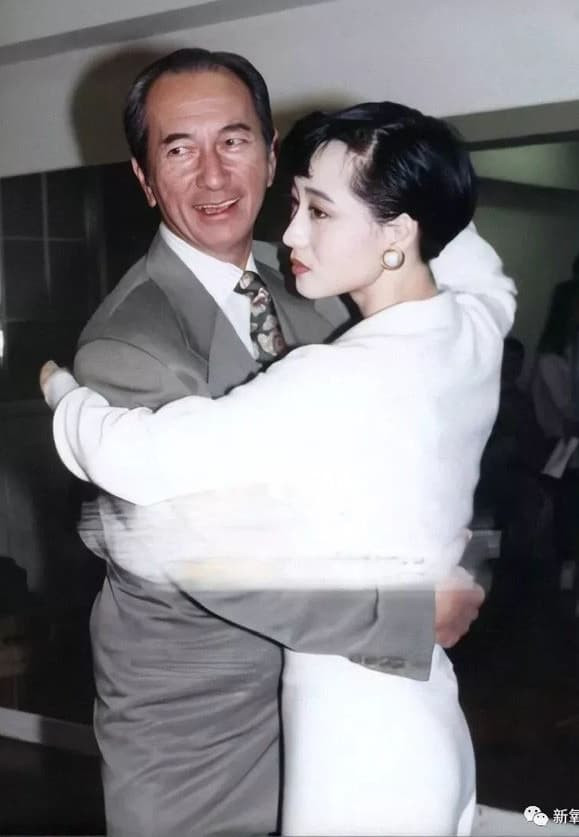 Vo Ly Lien Kiet dep den muc nao ma khien dan ong dien dao-Hinh-5