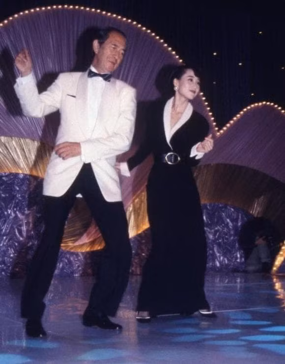 Vo Ly Lien Kiet dep den muc nao ma khien dan ong dien dao-Hinh-4