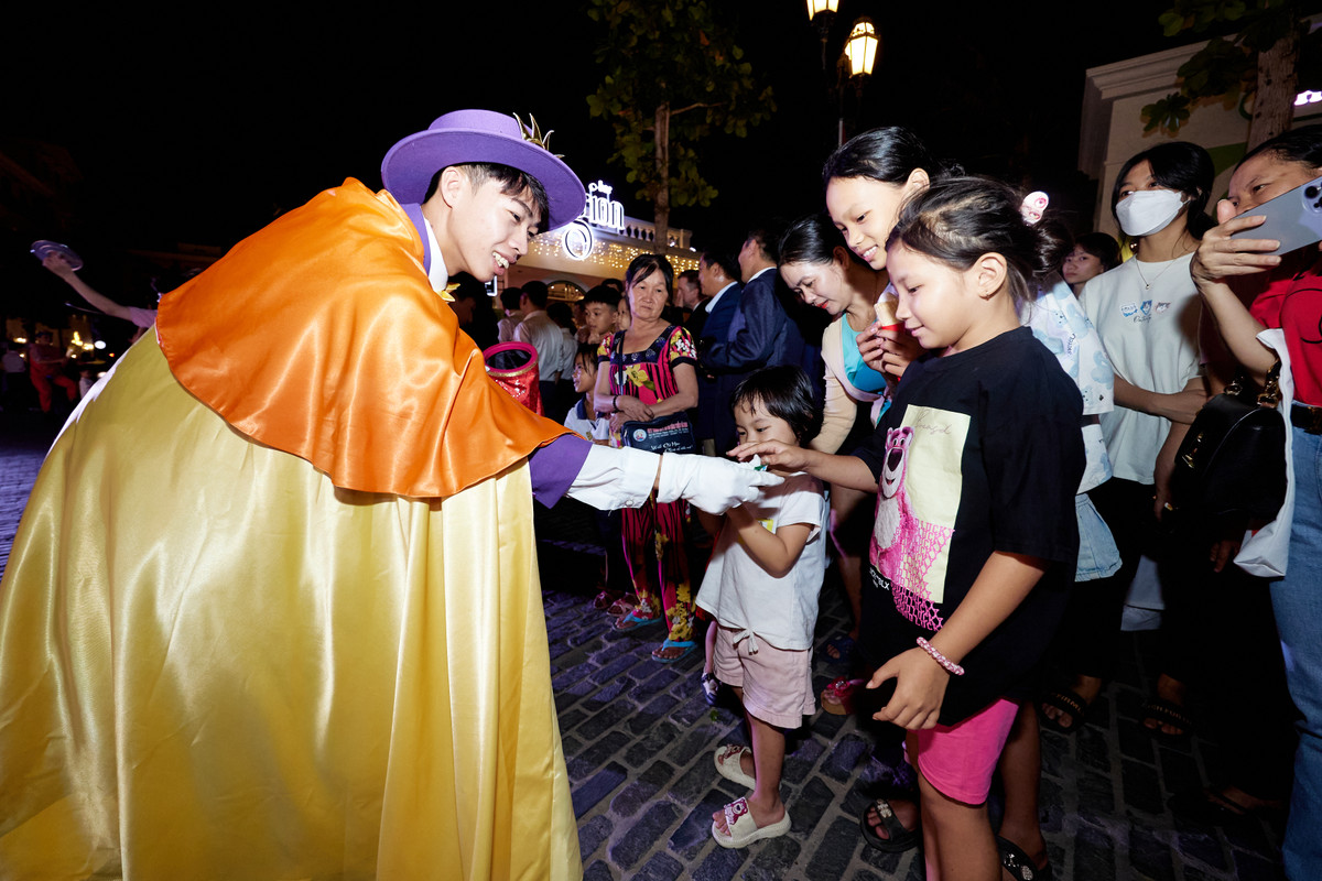 Hao huc cho ngay VuiFest Ha Long chinh thuc “trinh lang”-Hinh-3