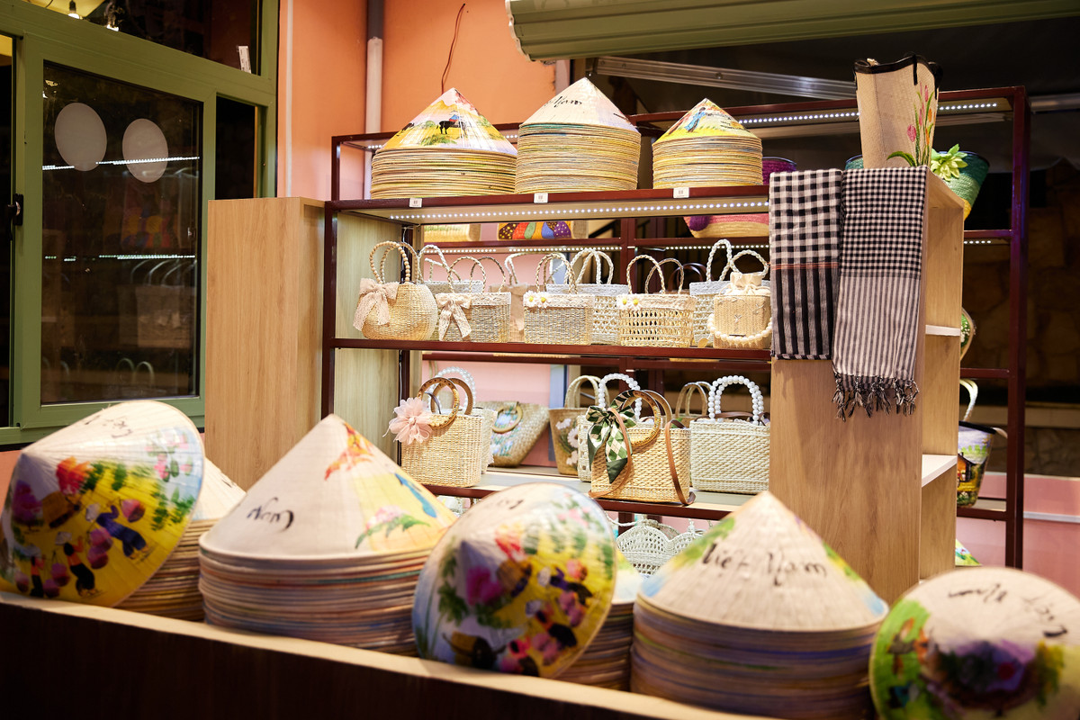 Hao huc cho ngay VuiFest Ha Long chinh thuc “trinh lang”-Hinh-4