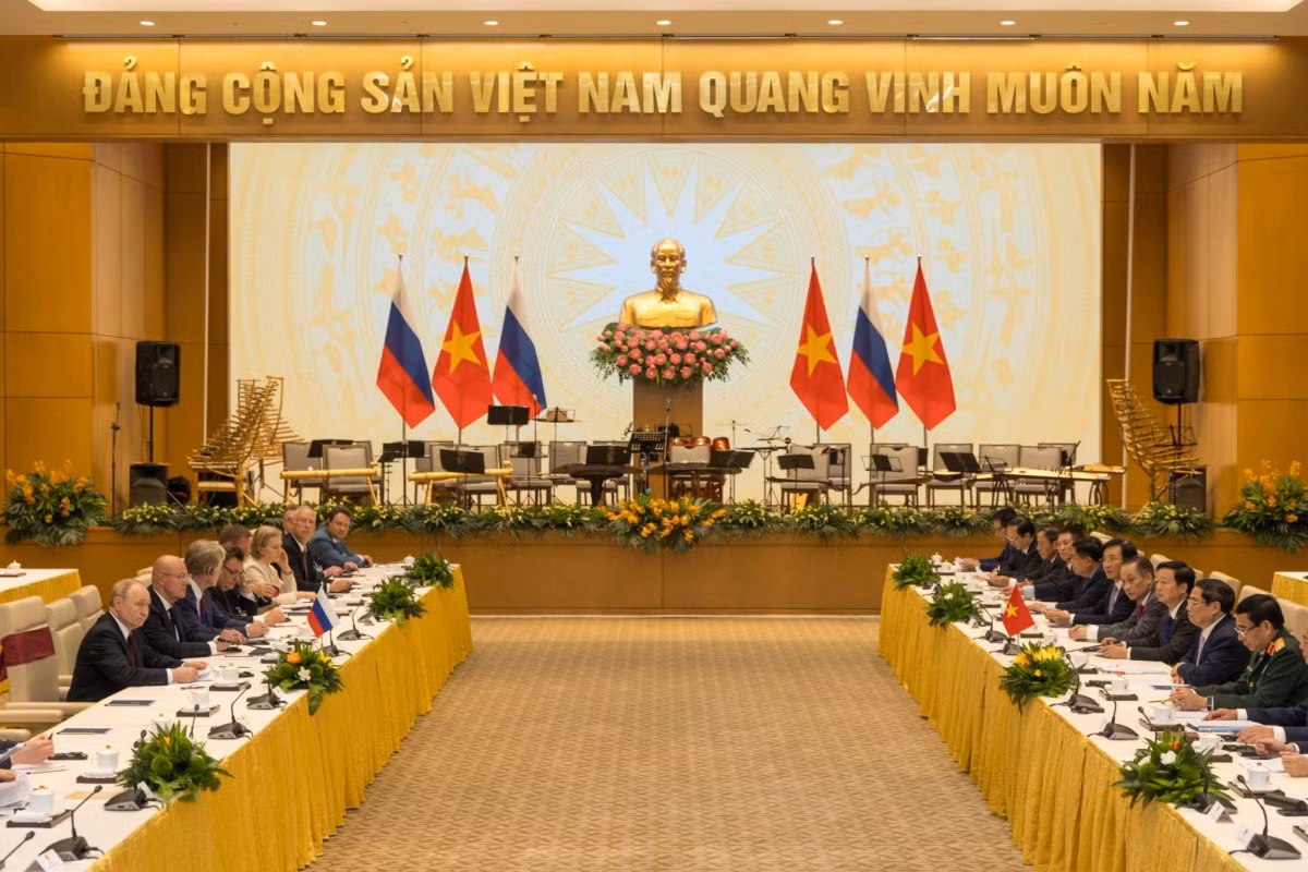Thu tuong Pham Minh Chinh hoi kien Tong thong Lien bang Nga Vladimir Putin-Hinh-5