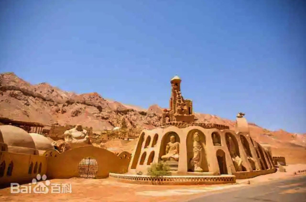 Chup anh cuoi, 7 nam sau moi biet dia diem do la lang mo-Hinh-4